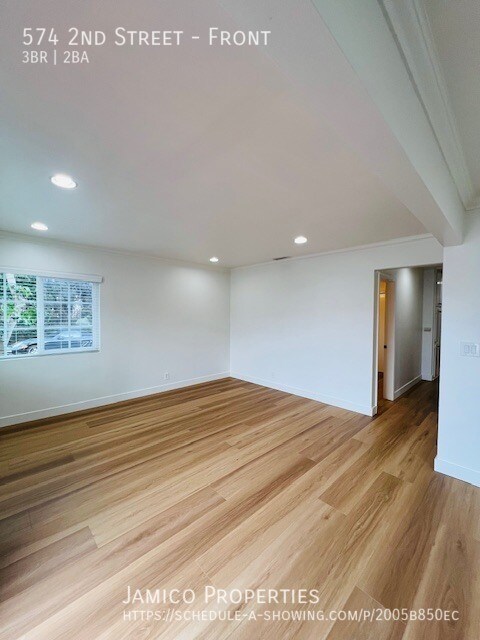 Building Photo - 574 2nd St