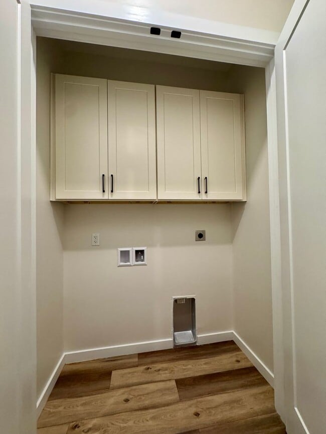 Building Photo - 1857 Zeta Way