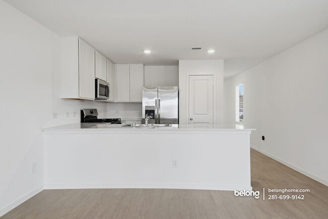 Building Photo - 10814 Red Orchid Dr