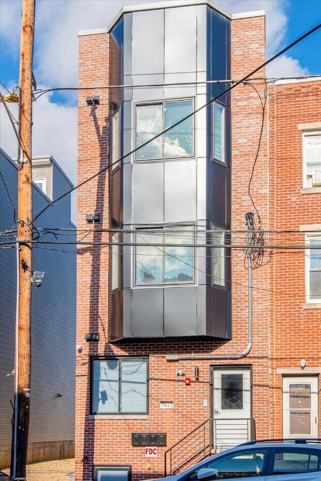 Building Photo - 3843 Haverford Ave