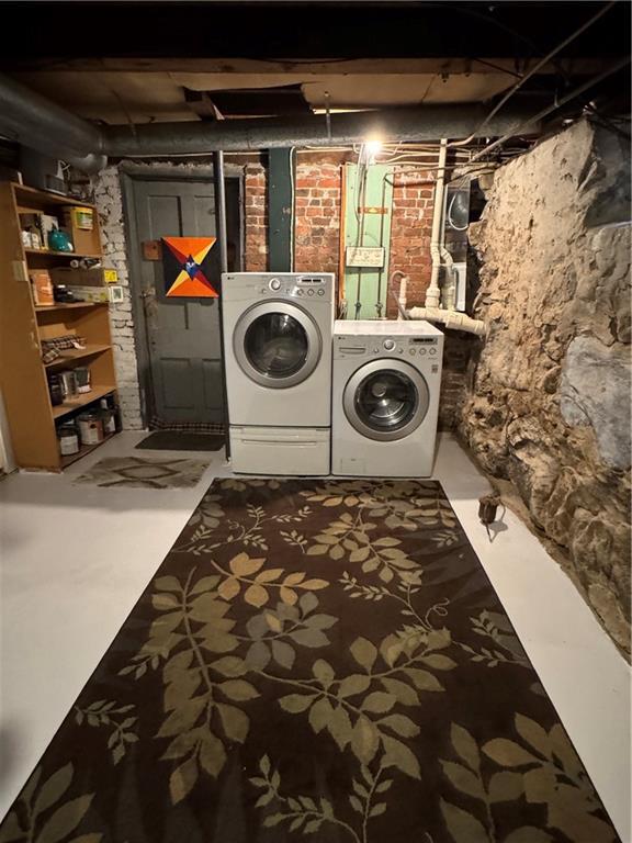 Building Photo - 399 Central St