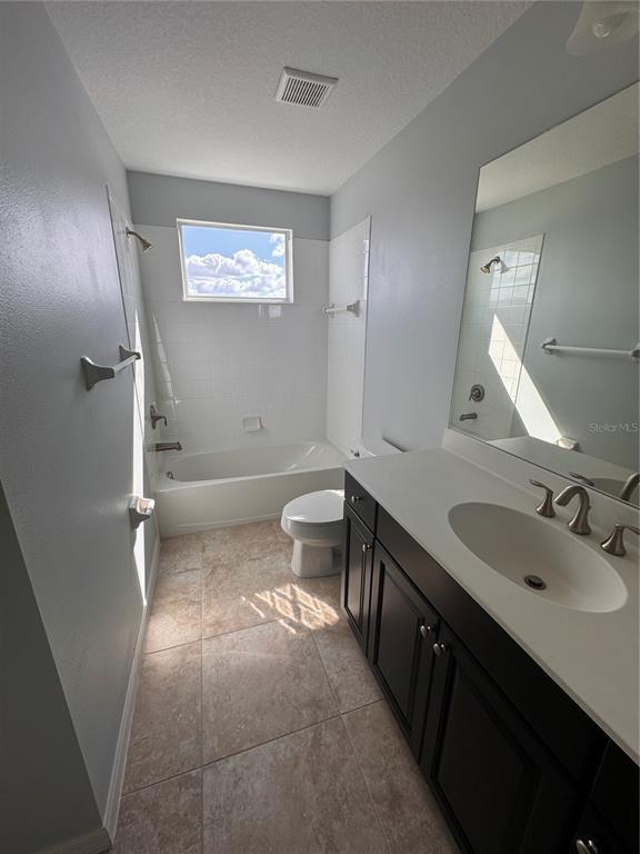 Building Photo - 6425 Autumn Woods Way