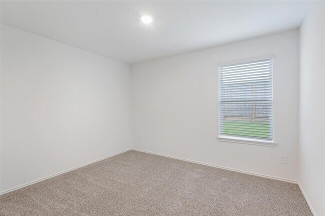 Building Photo - 7418 Elm Lndg Ln