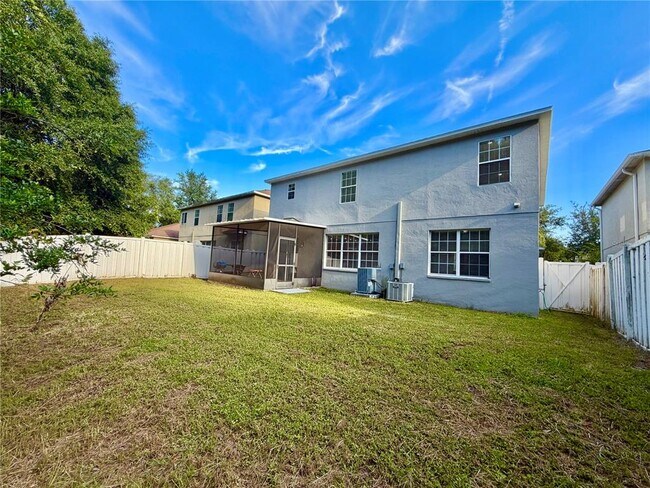 Building Photo - 10638 Dawns Light Dr