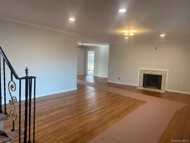 Building Photo - 60 Grist Mill Ln