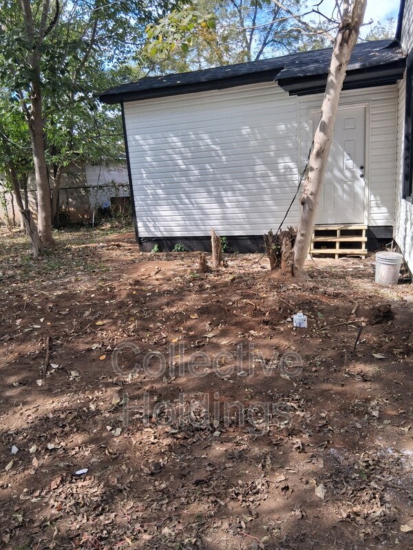 Building Photo - 4836 Terrace S