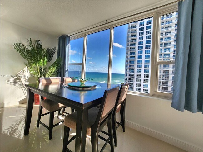 Building Photo - 3505 S Ocean Dr