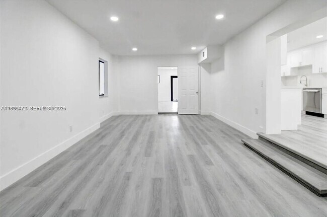 Building Photo - 13885 NW 5th Ave