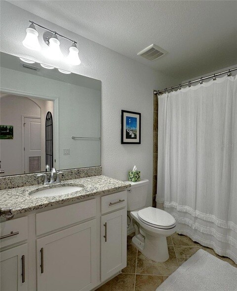 Building Photo - 14041 Heritage Landing Blvd