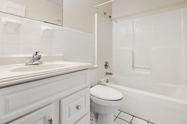 Building Photo - Black Mountain Duplex