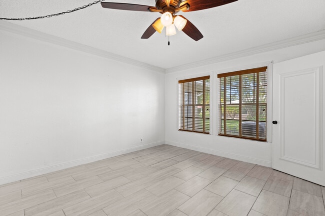 Building Photo - 192 Cape Cod Cir