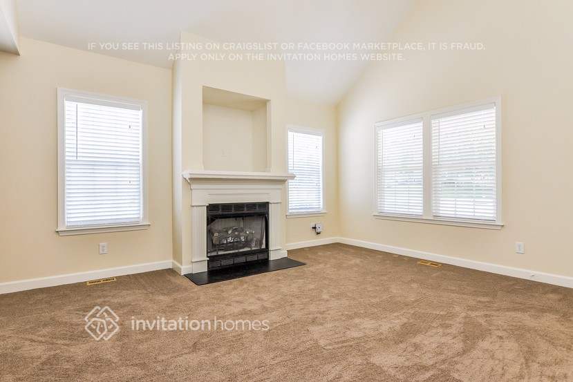 Building Photo - 3821 Lodgepole Ln
