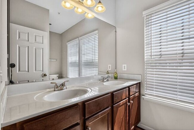 Building Photo - 22955 Snow Leopard Dr
