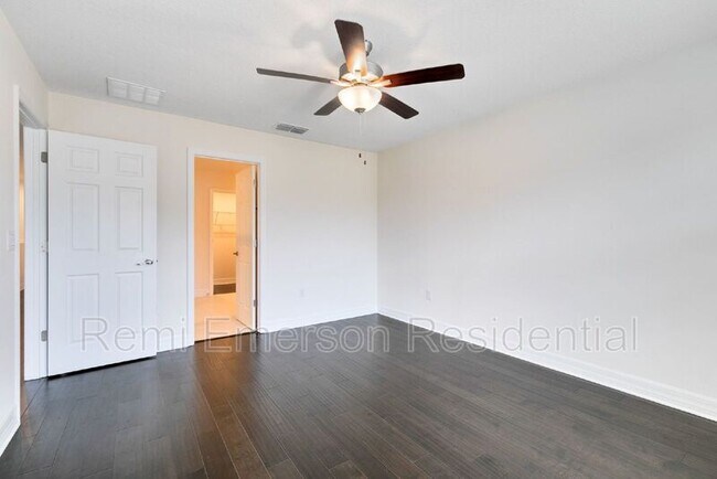 Building Photo - 2232 Centerra Loop
