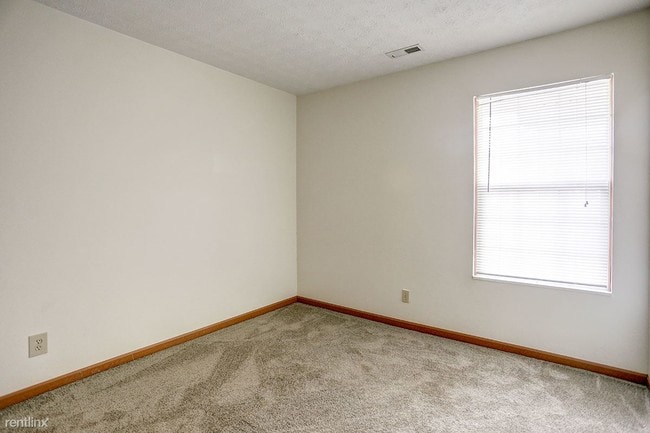 Building Photo - 2 br, 1 bath Apartment - Patrick Place LP