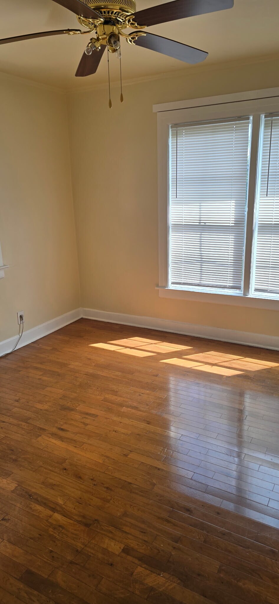 Building Photo - 1039 Meadowbrook Ave