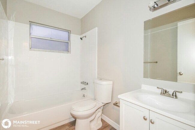 Building Photo - 107 Inwood Circle, Brandon, FL 33510
