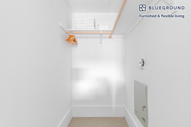 Building Photo - 1288 Howard St