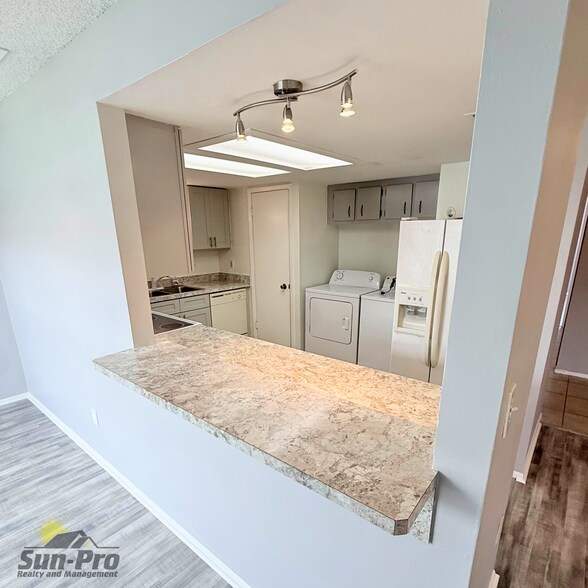 Building Photo - 417 Banana Cay Dr