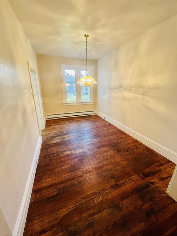 Building Photo - 1208 Bushkill St