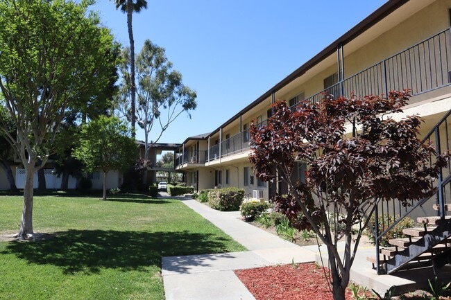 Building Photo - 1330 Sunset Ave, West Covina