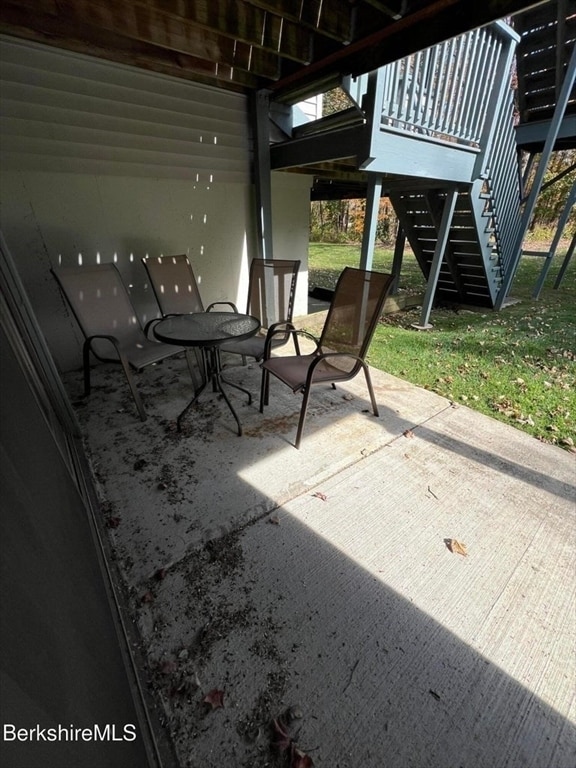 Building Photo - 1 Rolling Hills