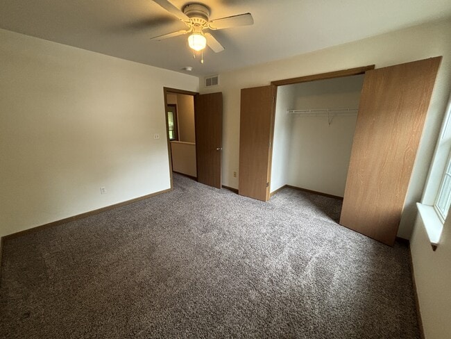 Building Photo - 314 Burnside Dr