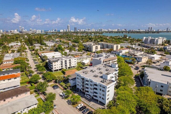 Building Photo - 1990 Marseille Dr