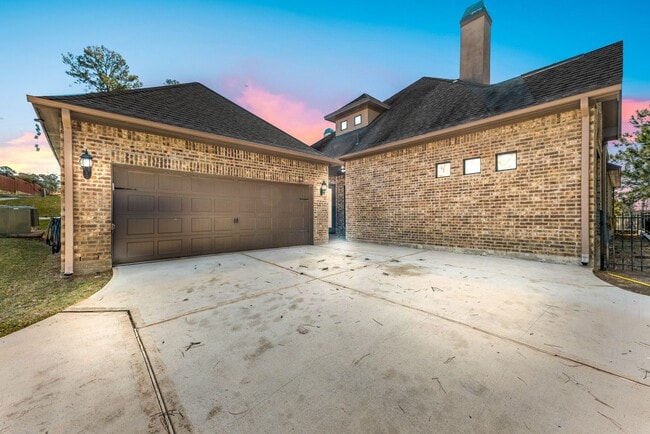 Primary Photo - 32 Evangeline Blvd