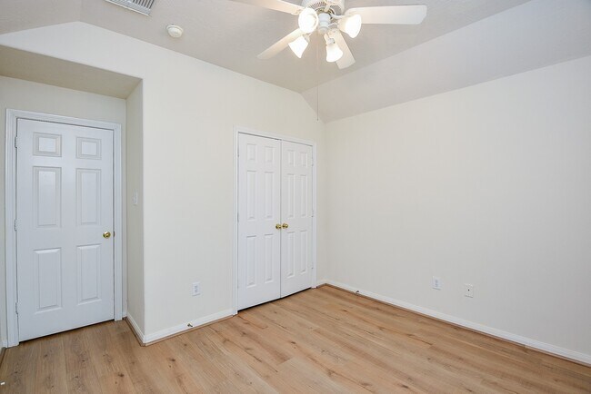 Building Photo - 15119 Newfield Bridge Ln