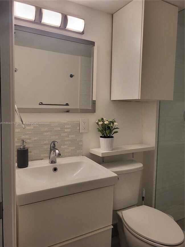 Building Photo - 4555 NW 99th Ave