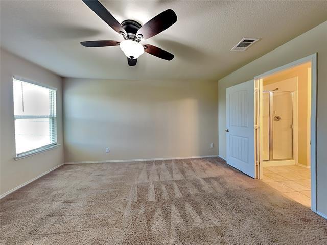 Building Photo - 407 Plum Dr