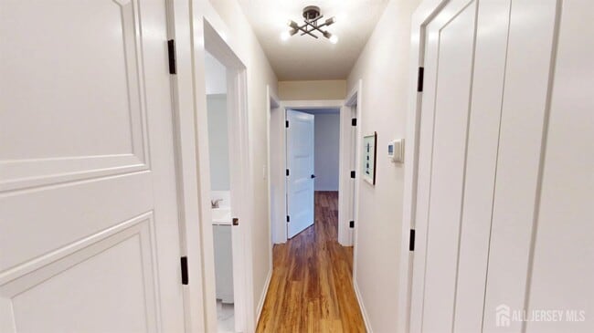 Building Photo - 29 Chatham Square