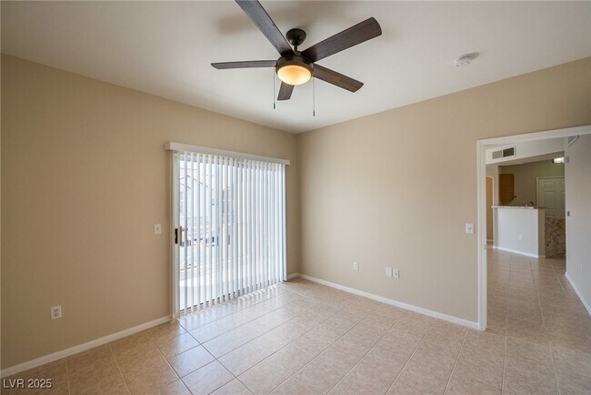 Building Photo - 8555 W Russell Rd