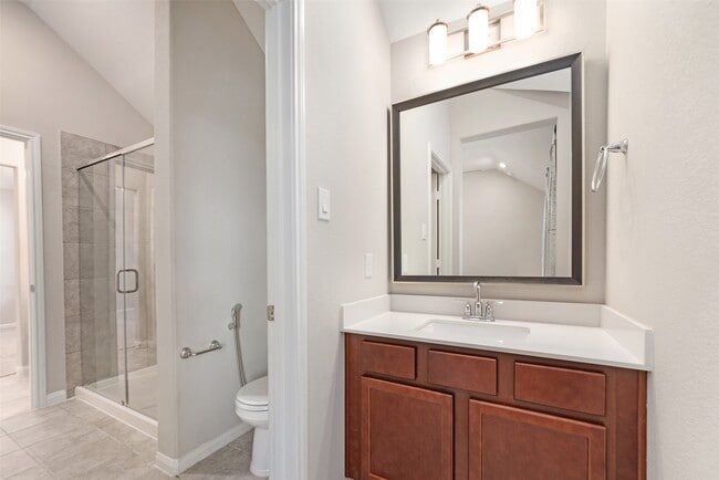 Building Photo - 1984 Highland Meadows Dr