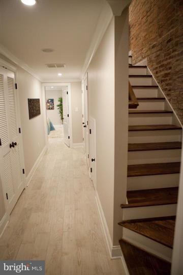 Building Photo - 39 U St NE