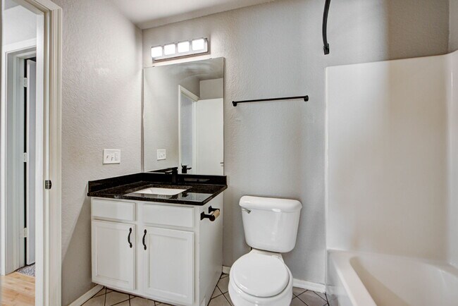 Building Photo - 1225 Briar Patch Way
