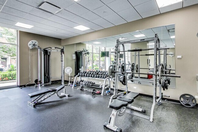 Building Photo - 1629 S Prairie Ave