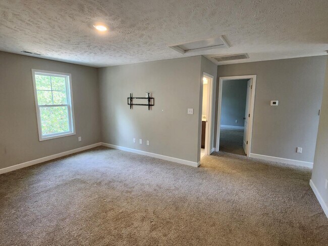 Building Photo - 111 Clearwater Harbor