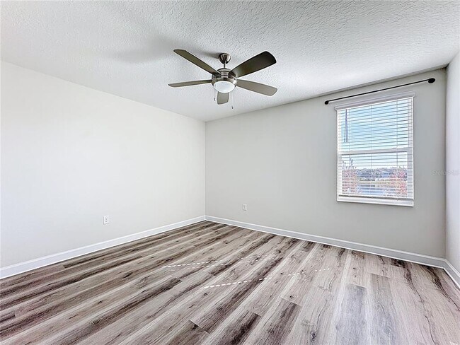 Building Photo - 11939 Satire St