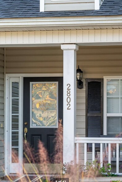 Building Photo - 2802 Summertrees Blvd