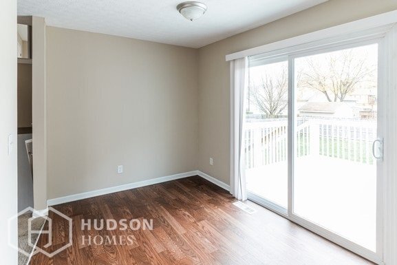 Building Photo - 1066 Esther Dr