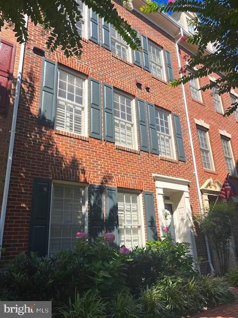 Building Photo - 1223 Roundhouse Ln