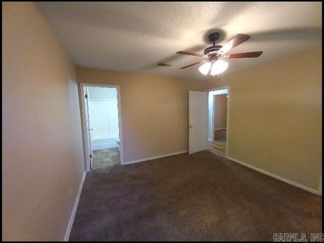 Building Photo - 8 Foxgrove Ln