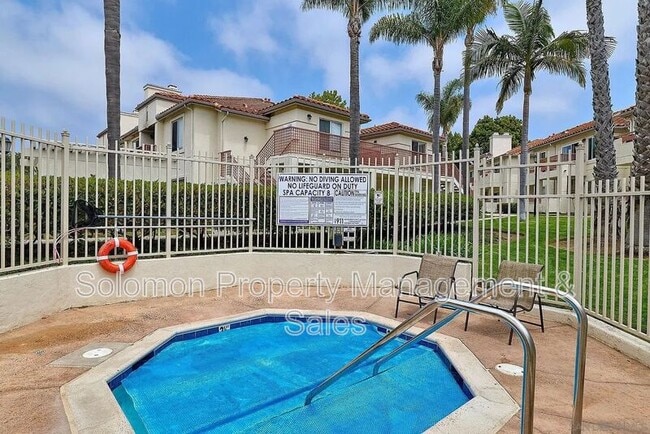 Building Photo - 505 Lands End Way