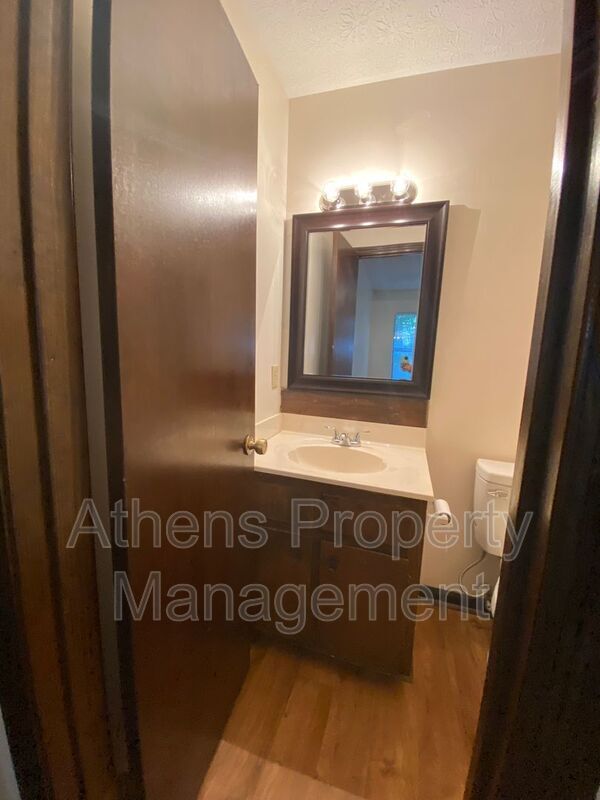 Building Photo - 113 St Andrews Ct