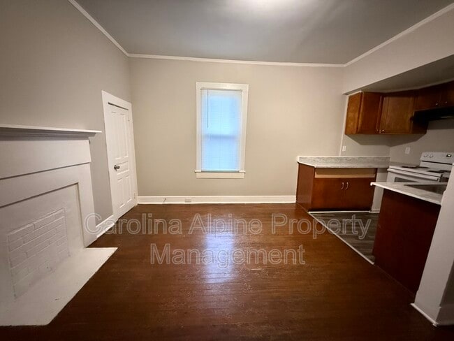 Building Photo - 1126 4th St