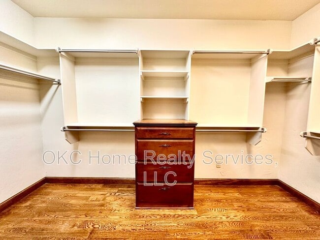 Building Photo - 1216 NW 190th Pl