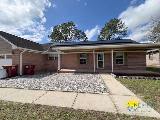 Building Photo - Smart & Solar-Powered South Crestview Home Near Duke Field & Eglin AFB