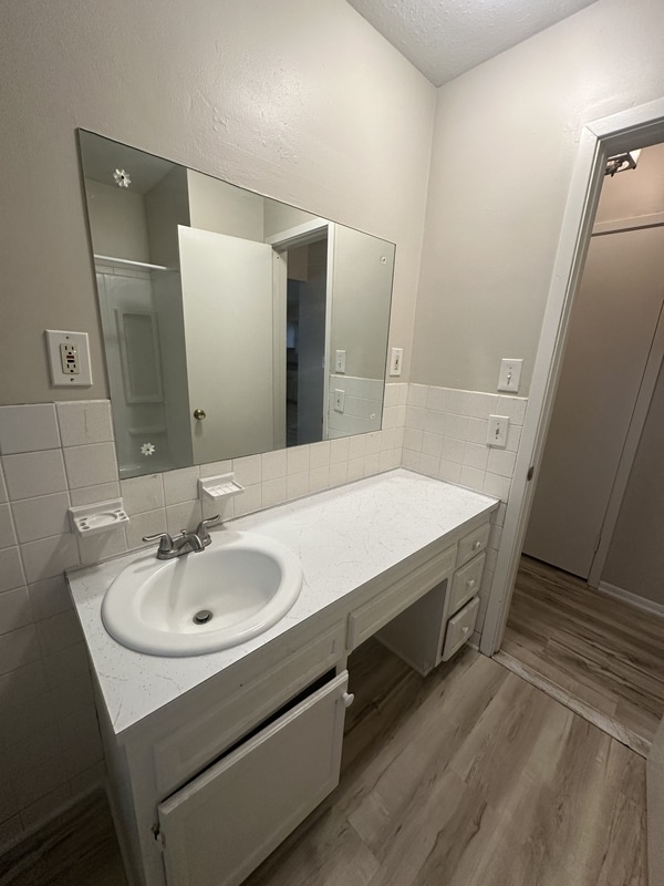 Building Photo - 4913 Donovan Dr